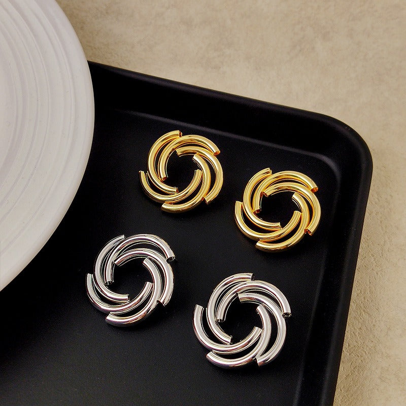 Simple Flower Round Stud Earrings
